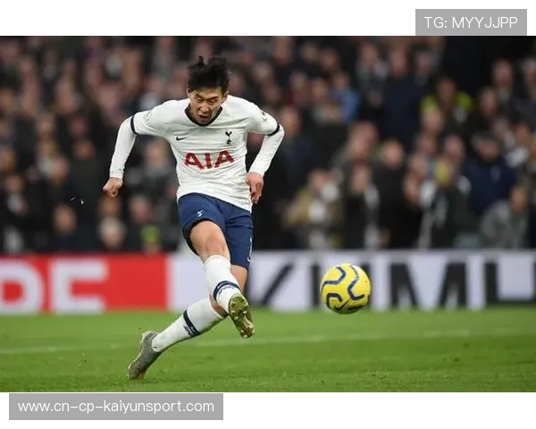 孙兴慜单脚扣球过人后助攻，热刺气势如虹