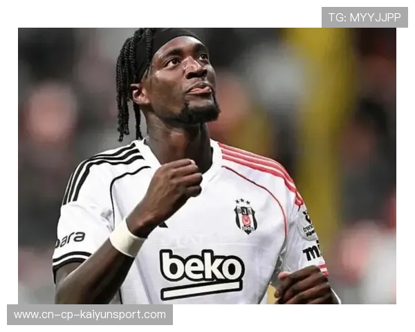 塔米·亚伯拉罕中路冷静射门：一脚定乾坤的从容与力量