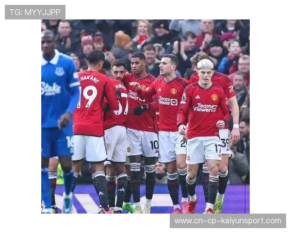 曼联准备打造高速进攻三叉戟，重塑辉煌赛季