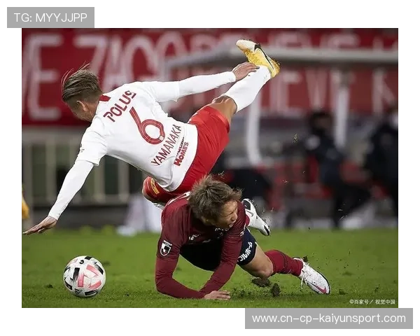 足球中锋顶住回做分边：用身体与节奏掌控前场的关键战术